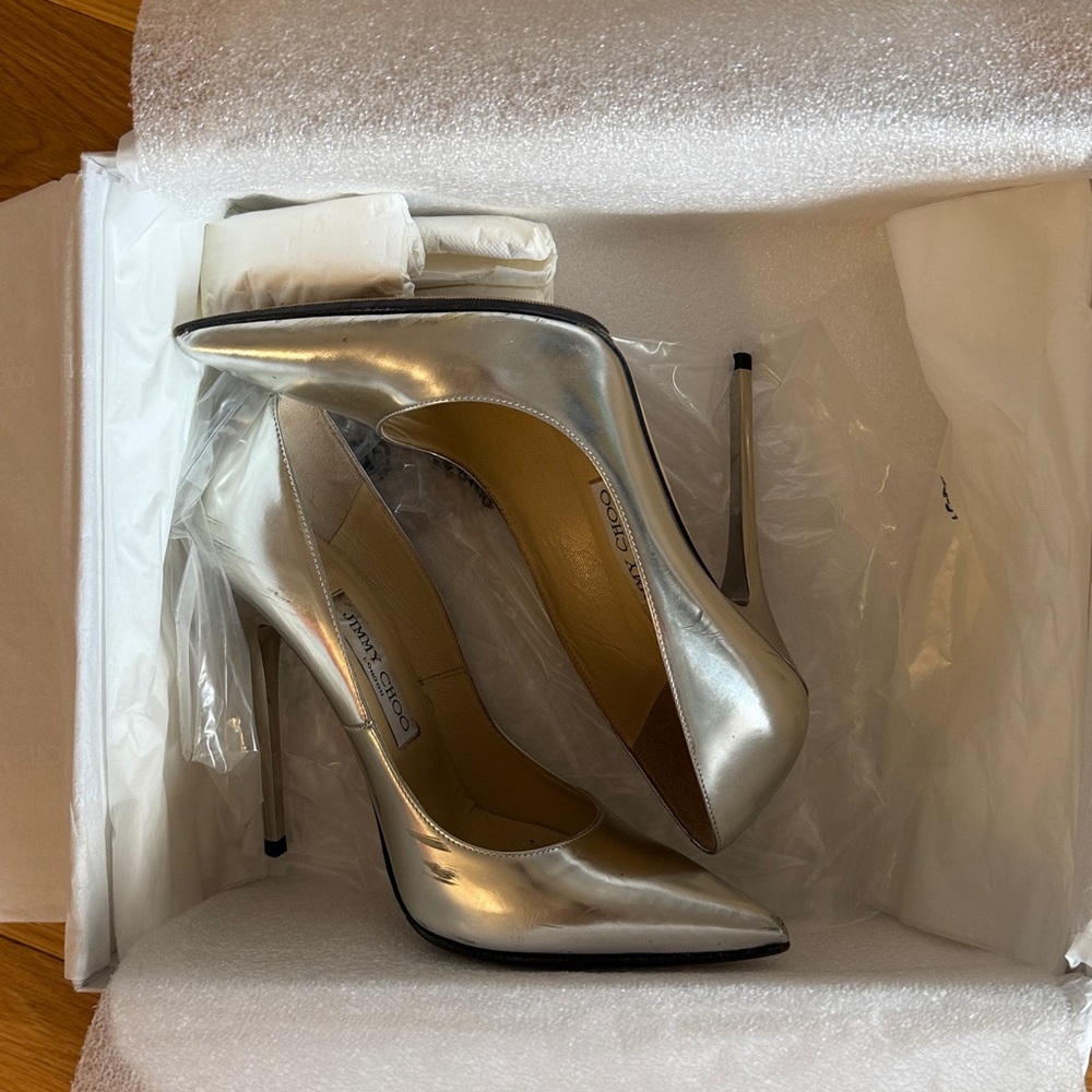 Jimmy Choo Silver pumps - size 36.5